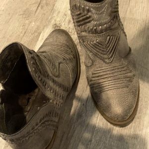 Not rated perfect bootie neutral great neutral color